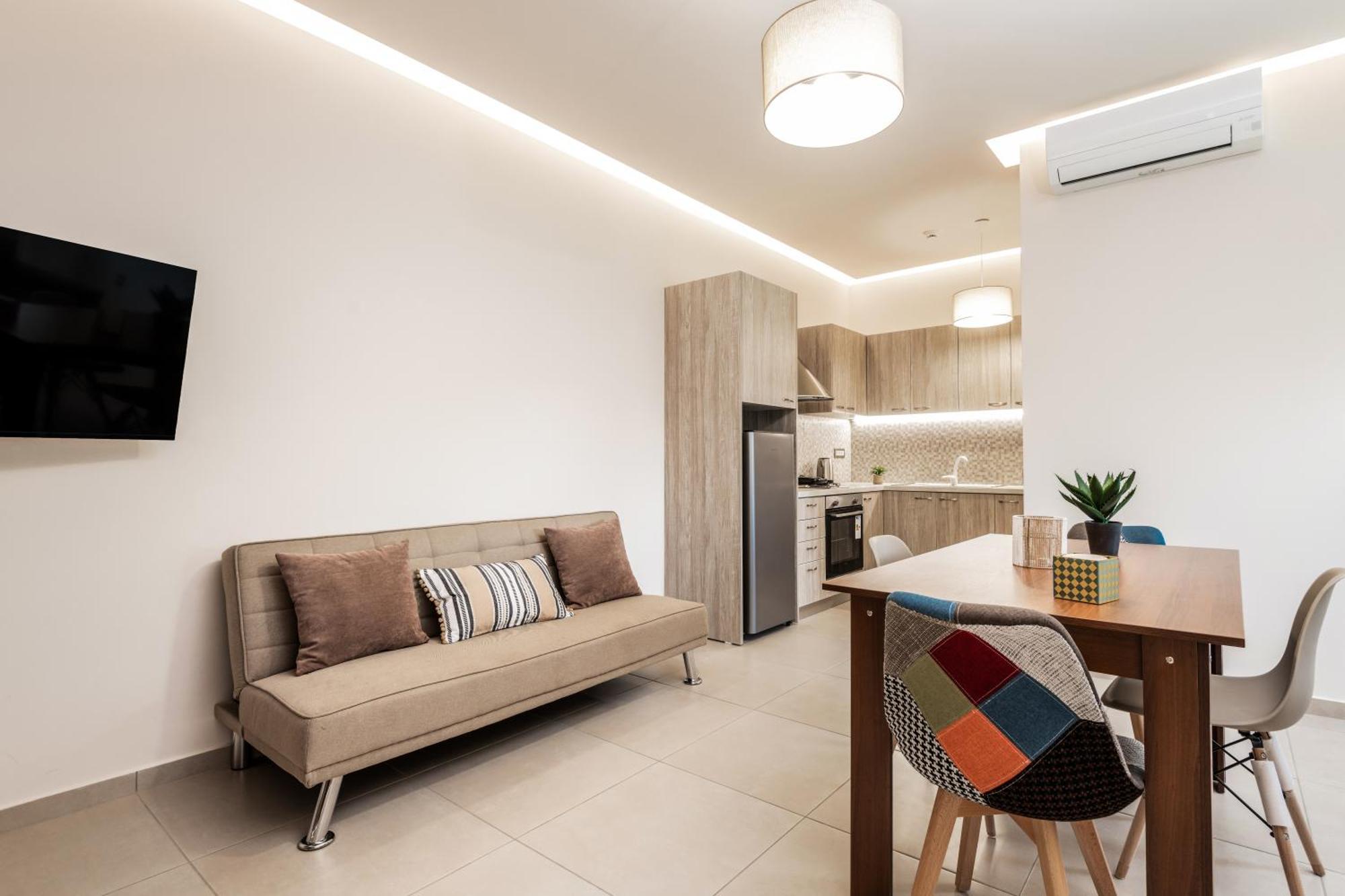 Katsaros Luxury Apts Ii 5 Min Walk To