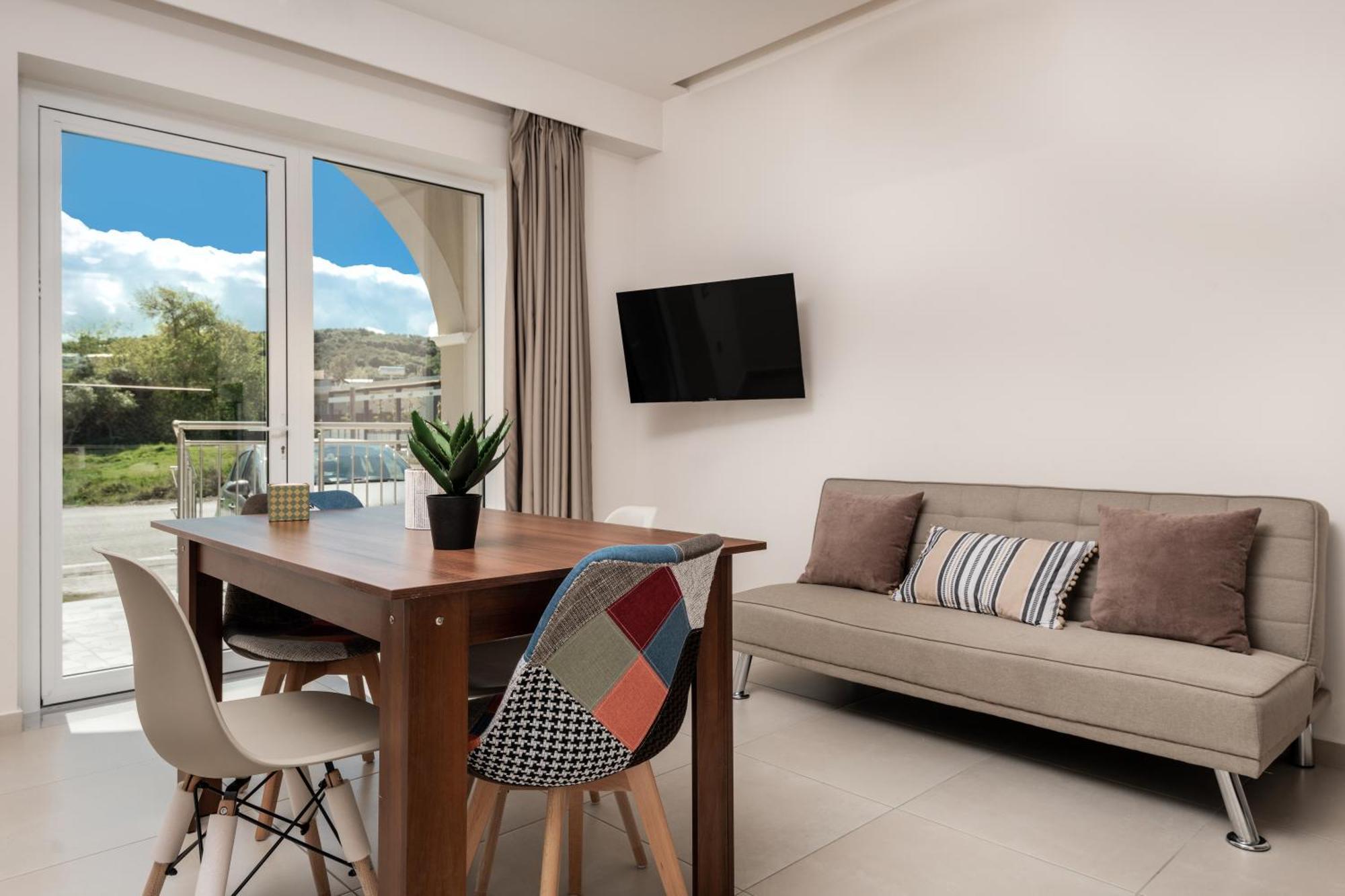 Katsaros Luxury Apts Ii 5 Min Walk To Apartmán